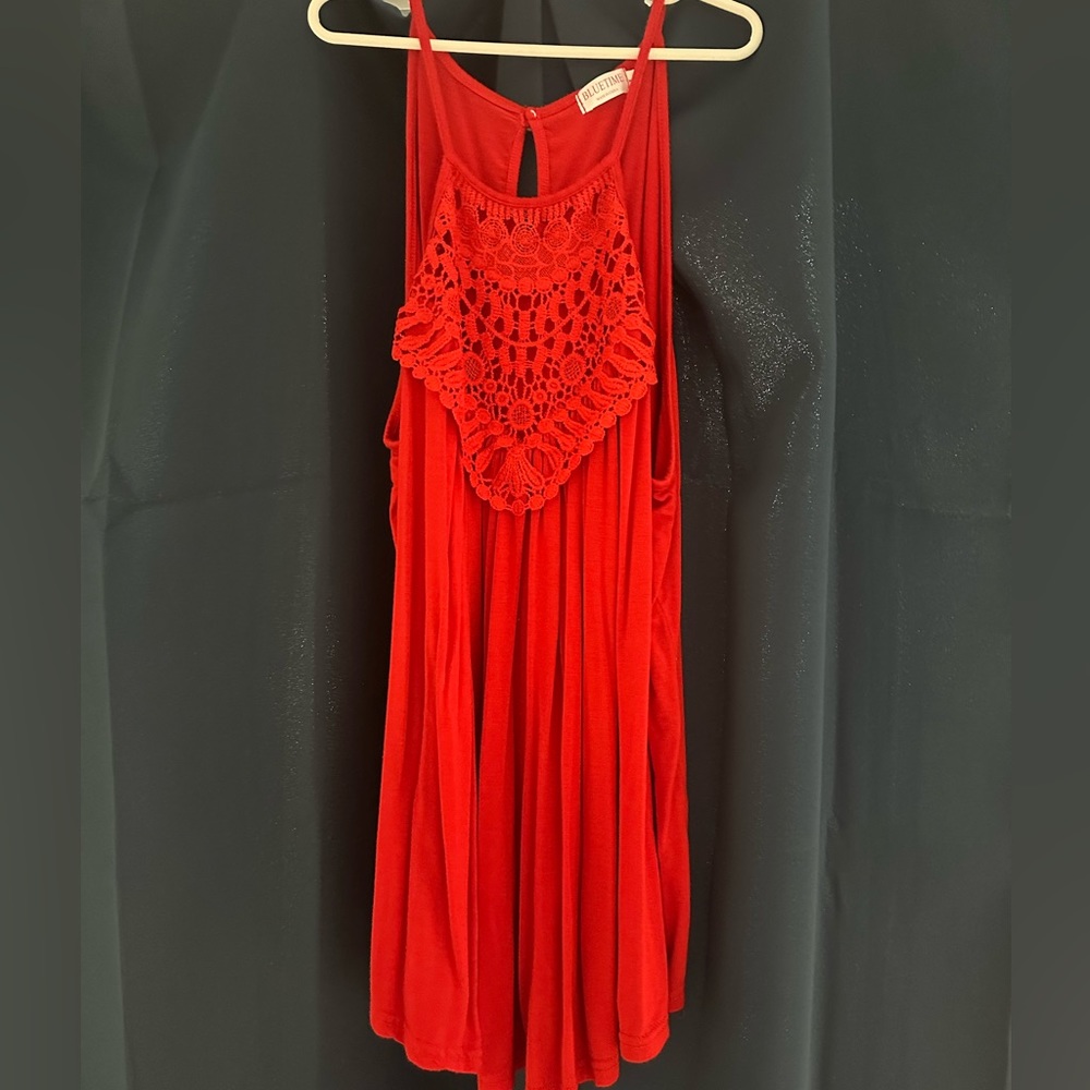 Red Tank top! (Women’s L)